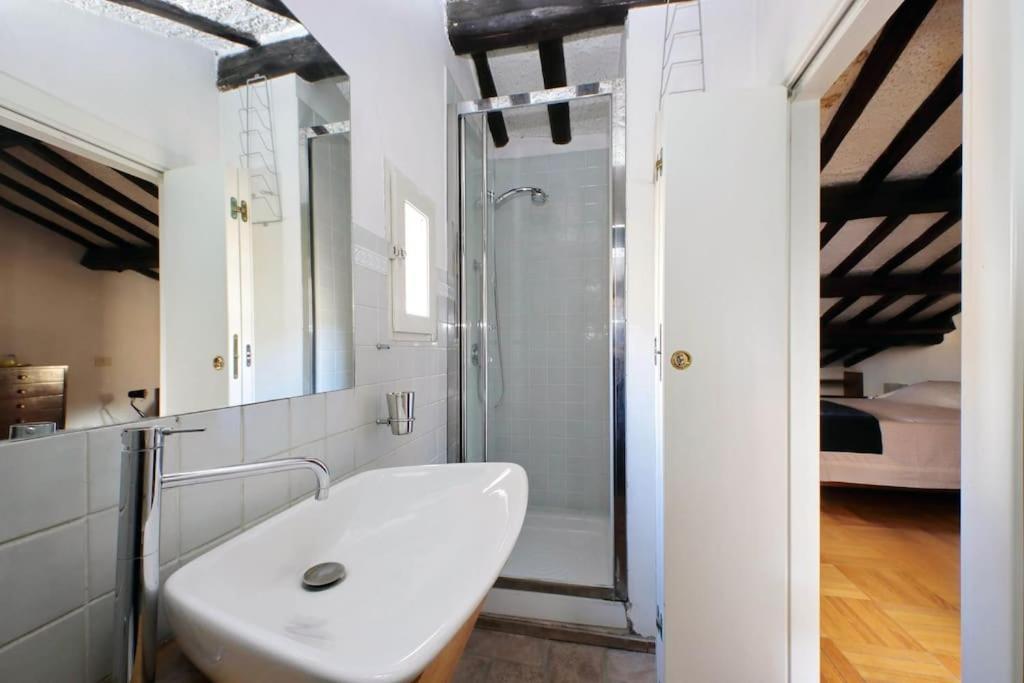 Monserrato2 Apartment Rome Bagian luar foto